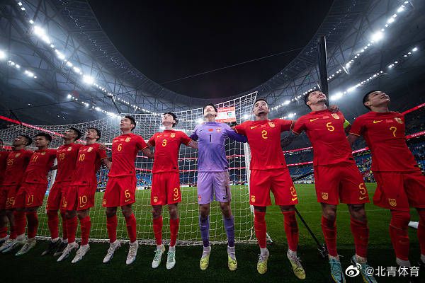 它们又是如何平衡老影迷的情怀与新一代观众的期待？